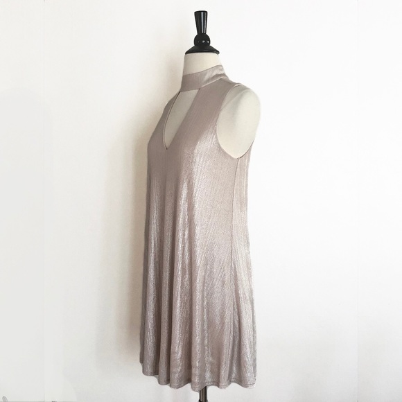 J.O.A. | Shimmery Champagne Keyhole Cutout Shift Dress Holiday Party NYE Bridal - Picture 3 of 6